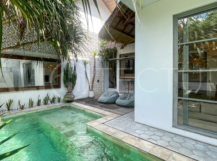 Bohemian-Inspired-Villa-for-Sale-between-Tumbak-Bayuh-and-Buduk-7