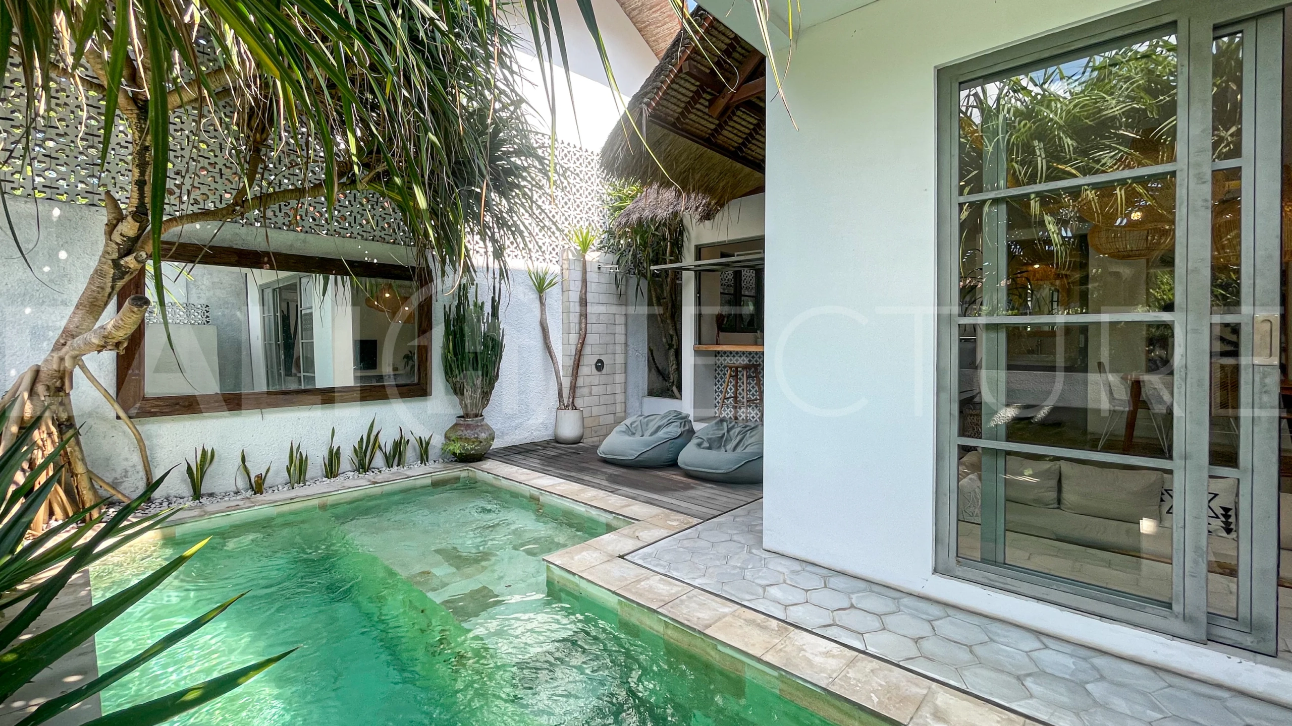 Bohemian-Inspired-Villa-for-Sale-between-Tumbak-Bayuh-and-Buduk-7