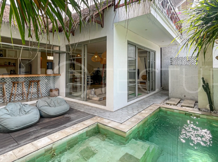 Bohemian-Inspired-Villa-for-Sale-between-Tumbak-Bayuh-and-Buduk-8