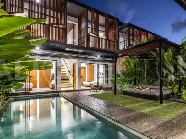 Extraordinary-4-Bedroom-Villa-for-Sale-near-Batu-Bolong-Beach-Canggu-12