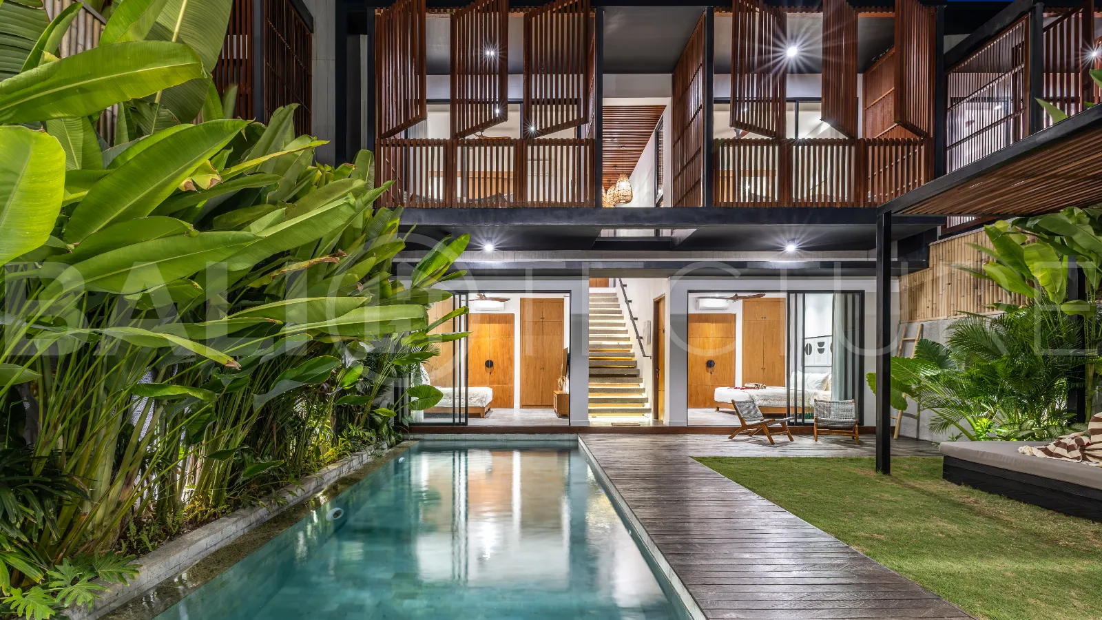 Extraordinary-4-Bedroom-Villa-for-Sale-near-Batu-Bolong-Beach-Canggu-13