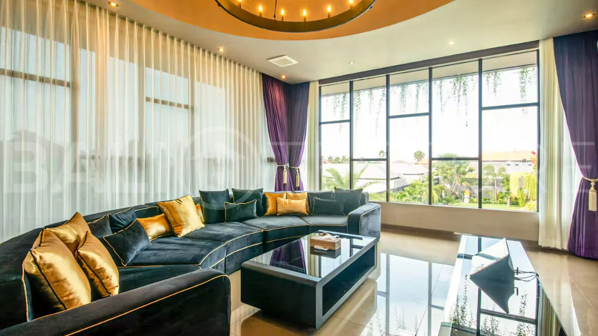 Luxury-Japanese-Style-Villa-for-Sale-in-Seminyak-Bali-27