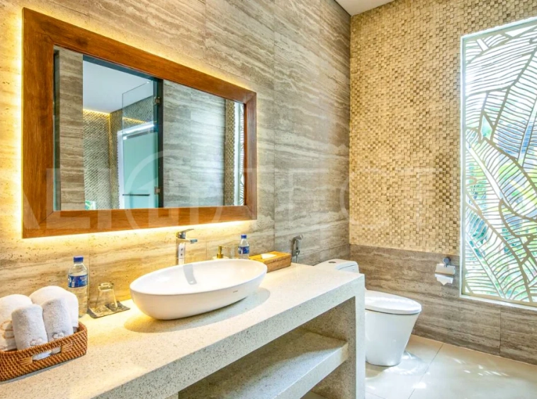Luxury-Japanese-Style-Villa-for-Sale-in-Seminyak-Bali-3