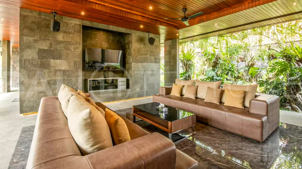 Luxury-Japanese-Style-Villa-for-Sale-in-Seminyak-Bali-30