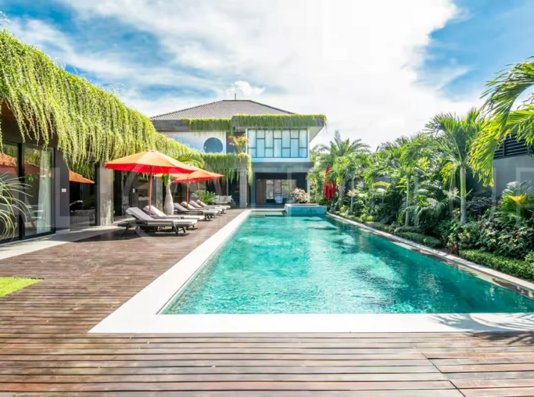 Luxury-Japanese-Style-Villa-for-Sale-in-Seminyak-Bali-32