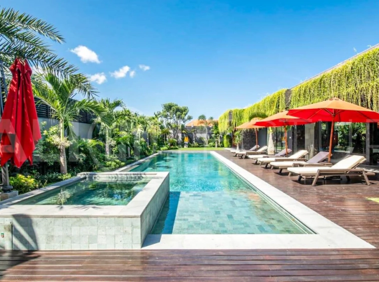 Luxury-Japanese-Style-Villa-for-Sale-in-Seminyak-Bali-9