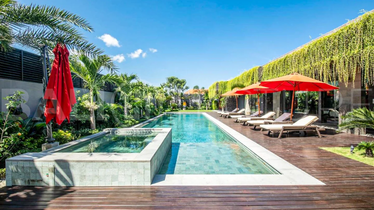 Luxury-Japanese-Style-Villa-for-Sale-in-Seminyak-Bali-9