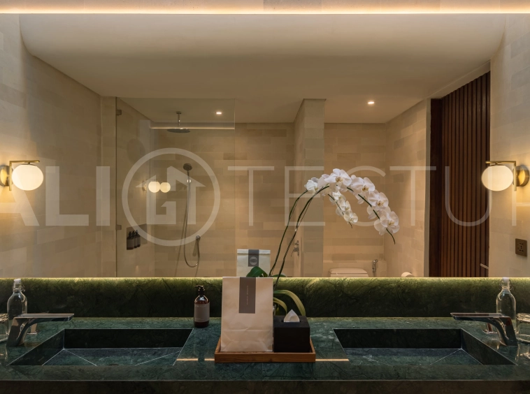 Modern-Aesthetic-3-Bedroom-Villa-for-Sale-in-Berawa-Canggu-5
