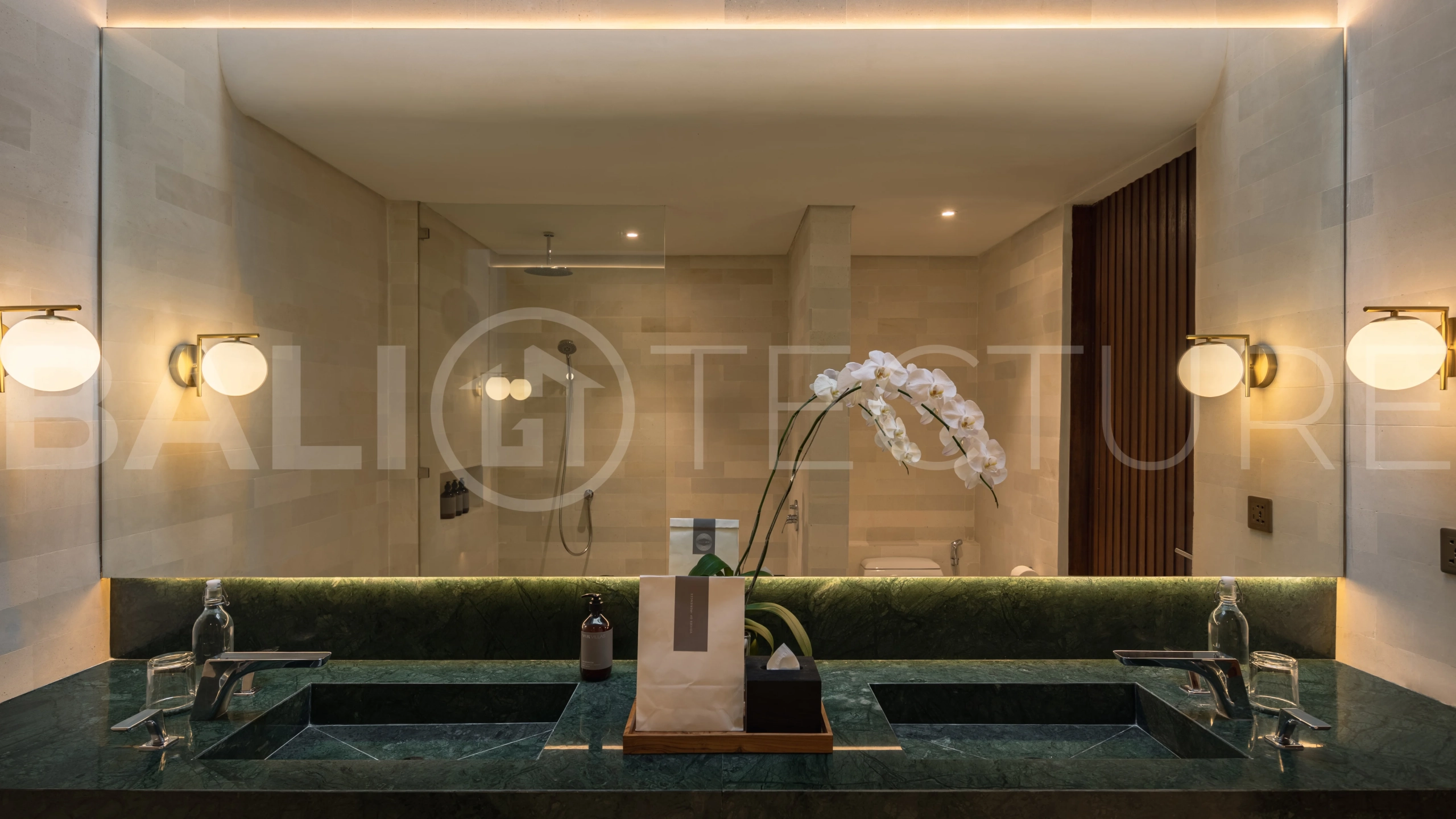 Modern-Aesthetic-3-Bedroom-Villa-for-Sale-in-Berawa-Canggu-5