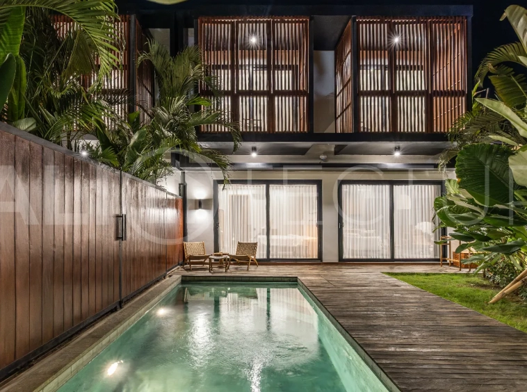 Modern-Tropical-3-Bedroom-Villa-for-Sale-near-Batu-Bolong-Beach-Canggu-14