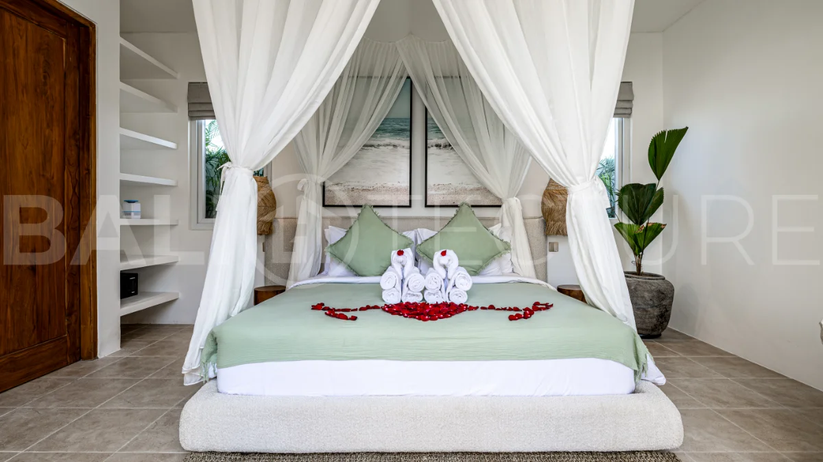 Ricefield-Views-2-Bedroom-Villa-for-Sale-near-Cemagi-Beach-Bali-2