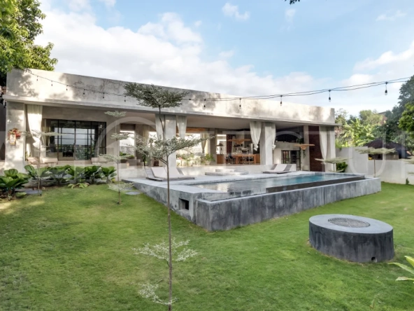 Riverside-Jungle-View-Villa-for-Sale-in-Pererenan-22