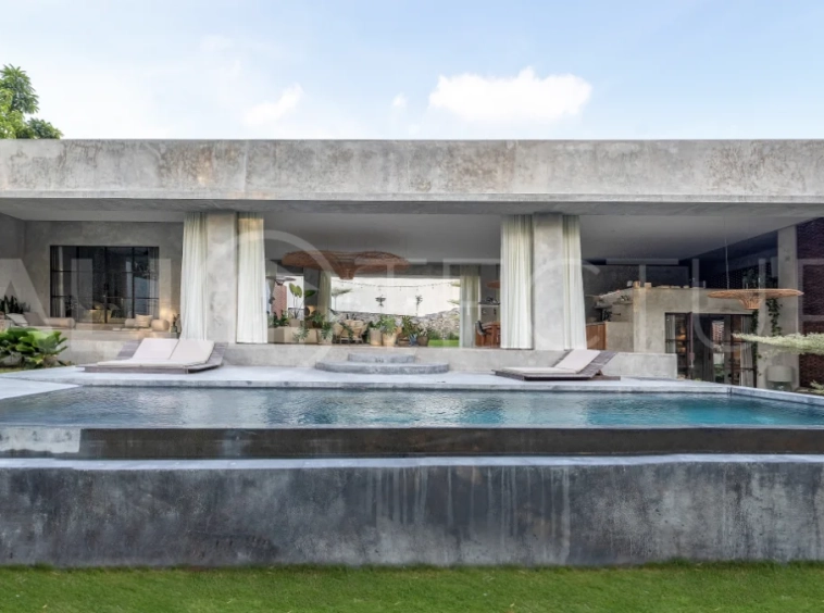 Riverside-Jungle-View-Villa-for-Sale-in-Pererenan-25