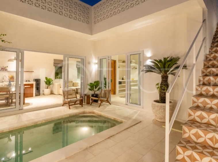 Tropical-2-Bedroom-Villa-for-Sale-in-the-Heart-of-Berawa-Canggu-20