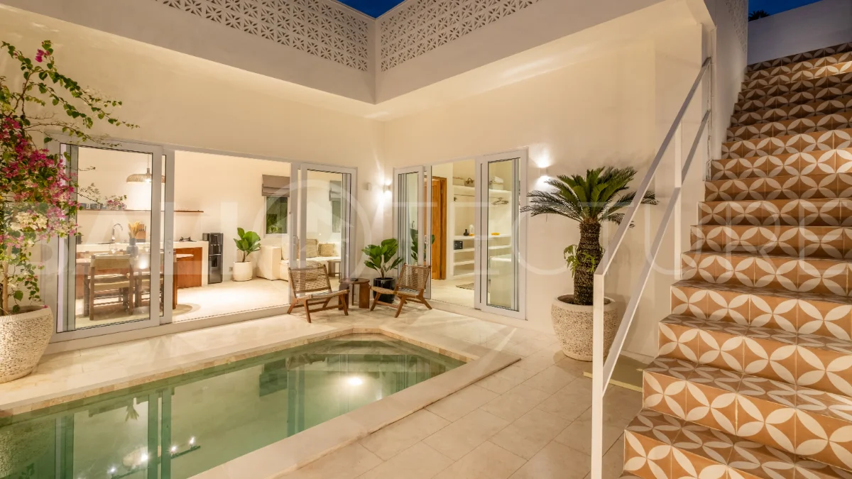 Tropical-2-Bedroom-Villa-for-Sale-in-the-Heart-of-Berawa-Canggu-20