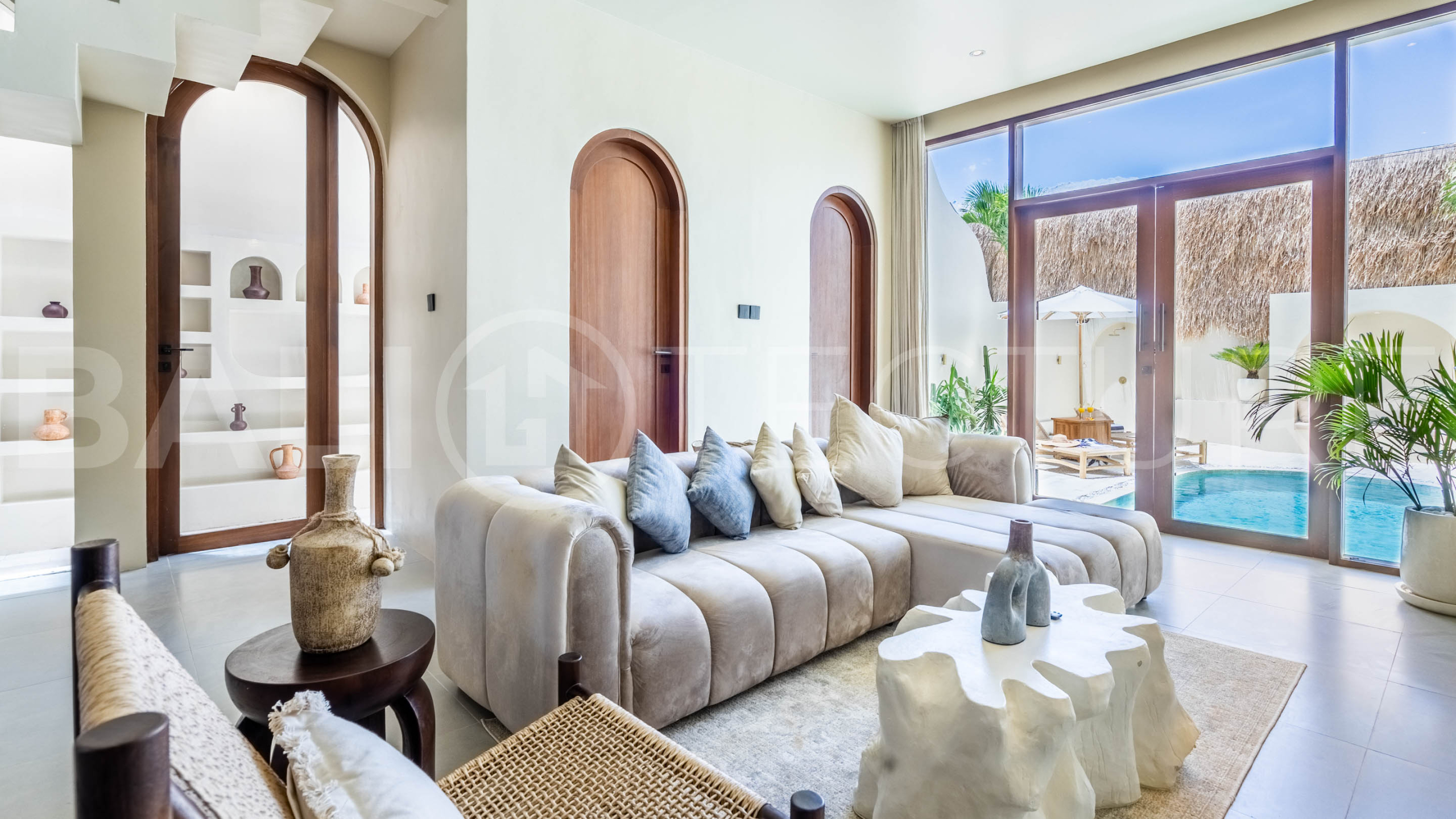 Stunning Finished 2 Bedroom Villa for Sale in Pererenan14