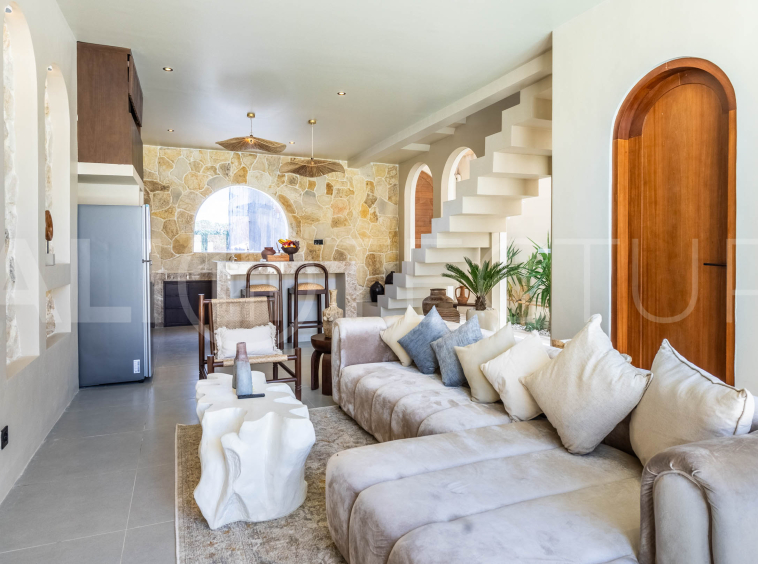 Stunning Finished 2 Bedroom Villa for Sale in Pererenan16