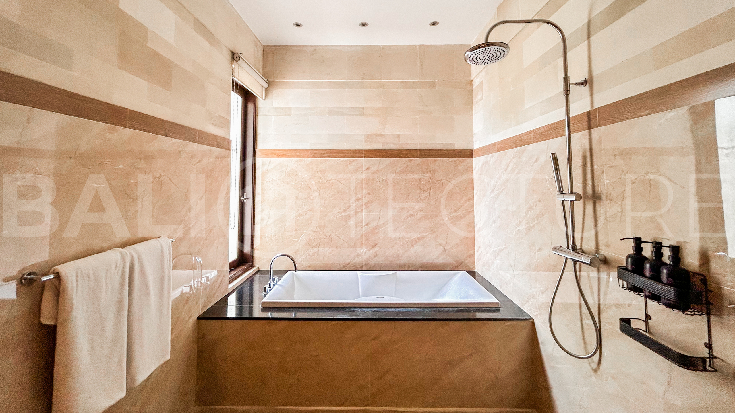 Amazing-Ocean-Views-Villa-for-Sale-in-Balangan-11