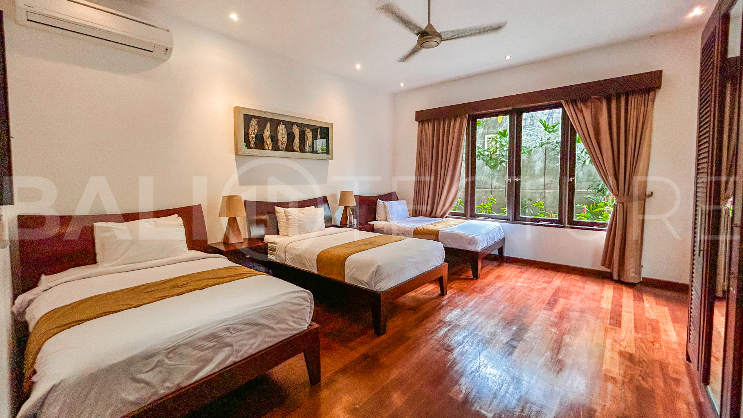 Amazing-Ocean-Views-Villa-for-Sale-in-Balangan-14