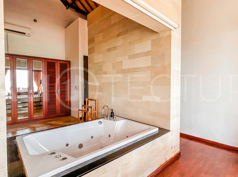 Amazing-Ocean-Views-Villa-for-Sale-in-Balangan-67