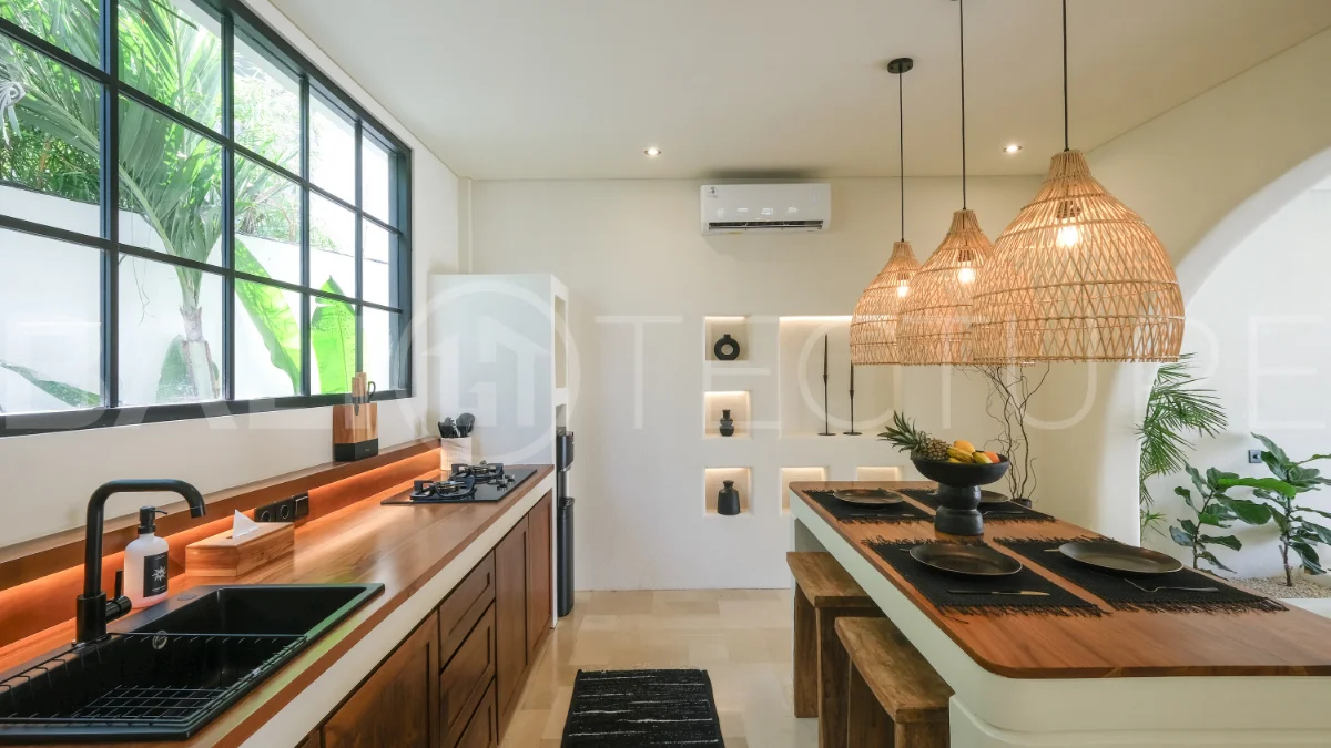 Brand-New-Tropical-Villa-for-Sale-in-Pererenan-10