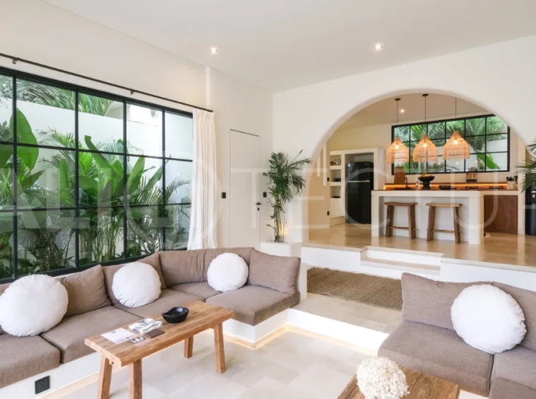 Brand-New-Tropical-Villa-for-Sale-in-Pererenan-11