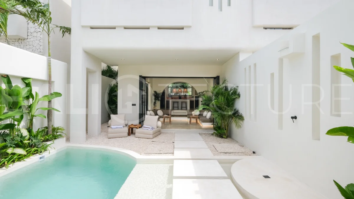 Brand-New-Tropical-Villa-for-Sale-in-Pererenan-5