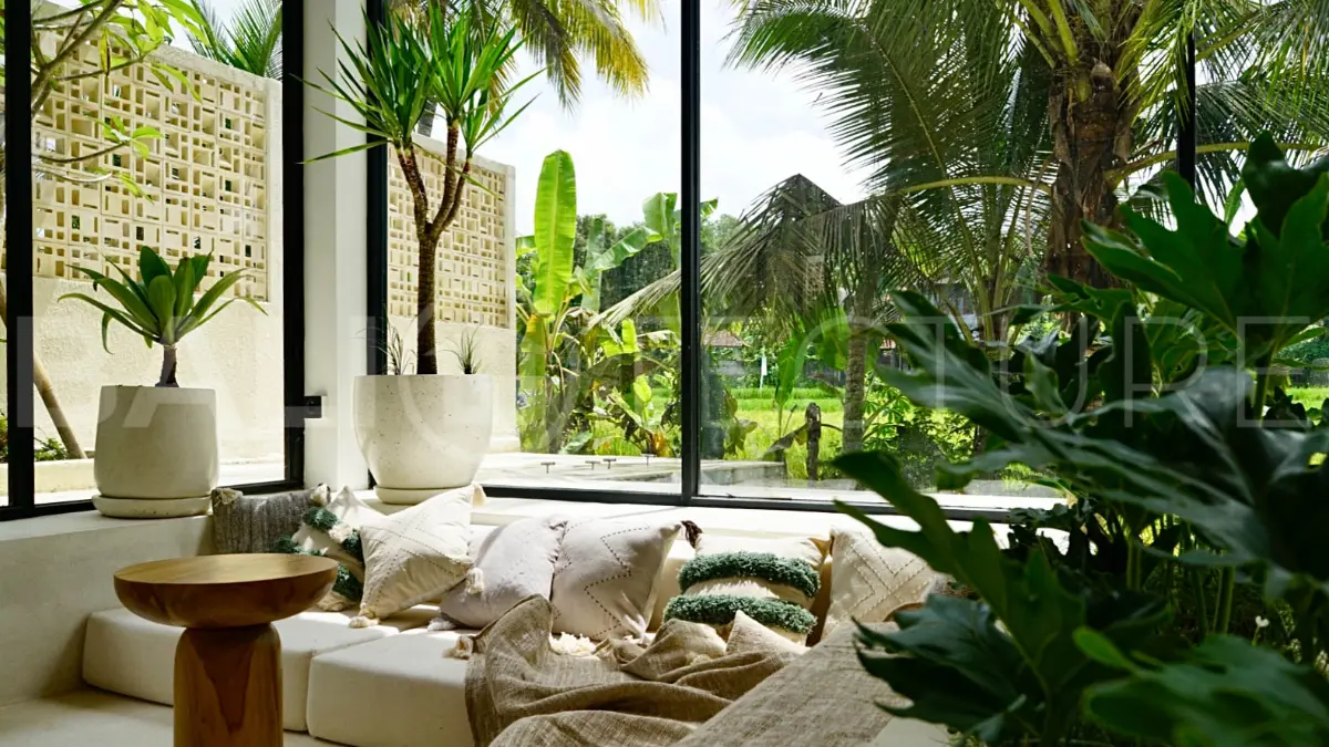 Tranquil Ubud Villa with Modern Tropical Design5