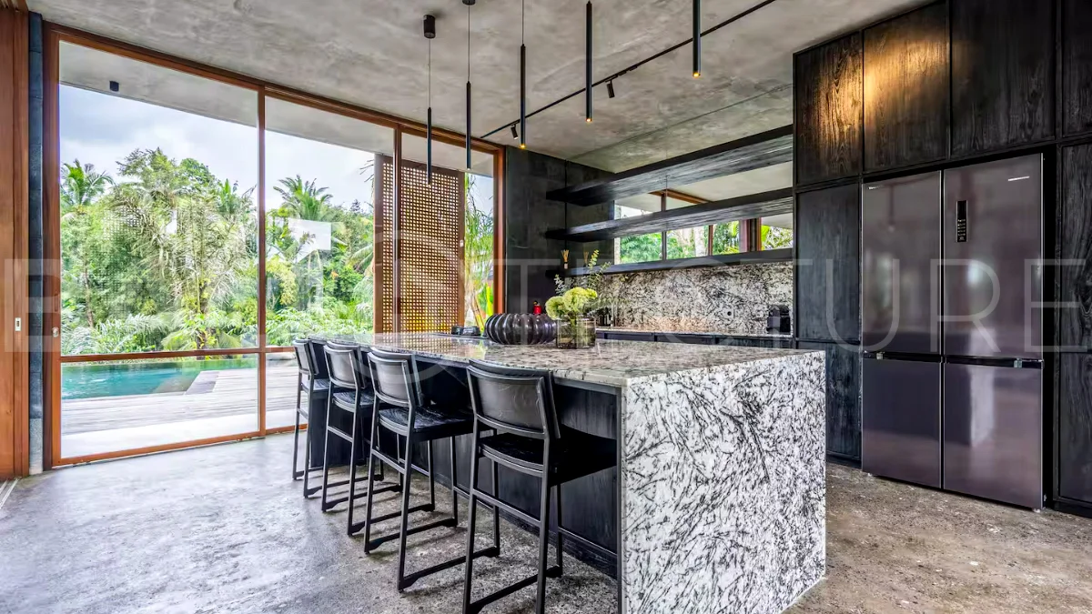 Magnificent-Jungle-View-Villa-for-Sale-in-Ubud-Bali-10