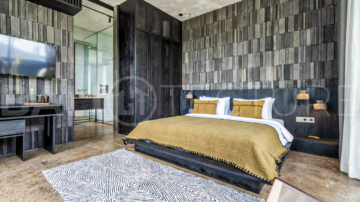 Magnificent-Jungle-View-Villa-for-Sale-in-Ubud-Bali-11