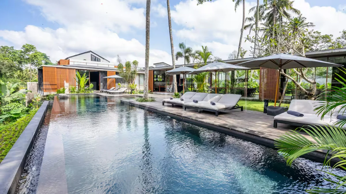 Magnificent-Jungle-View-Villa-for-Sale-in-Ubud-Bali-2
