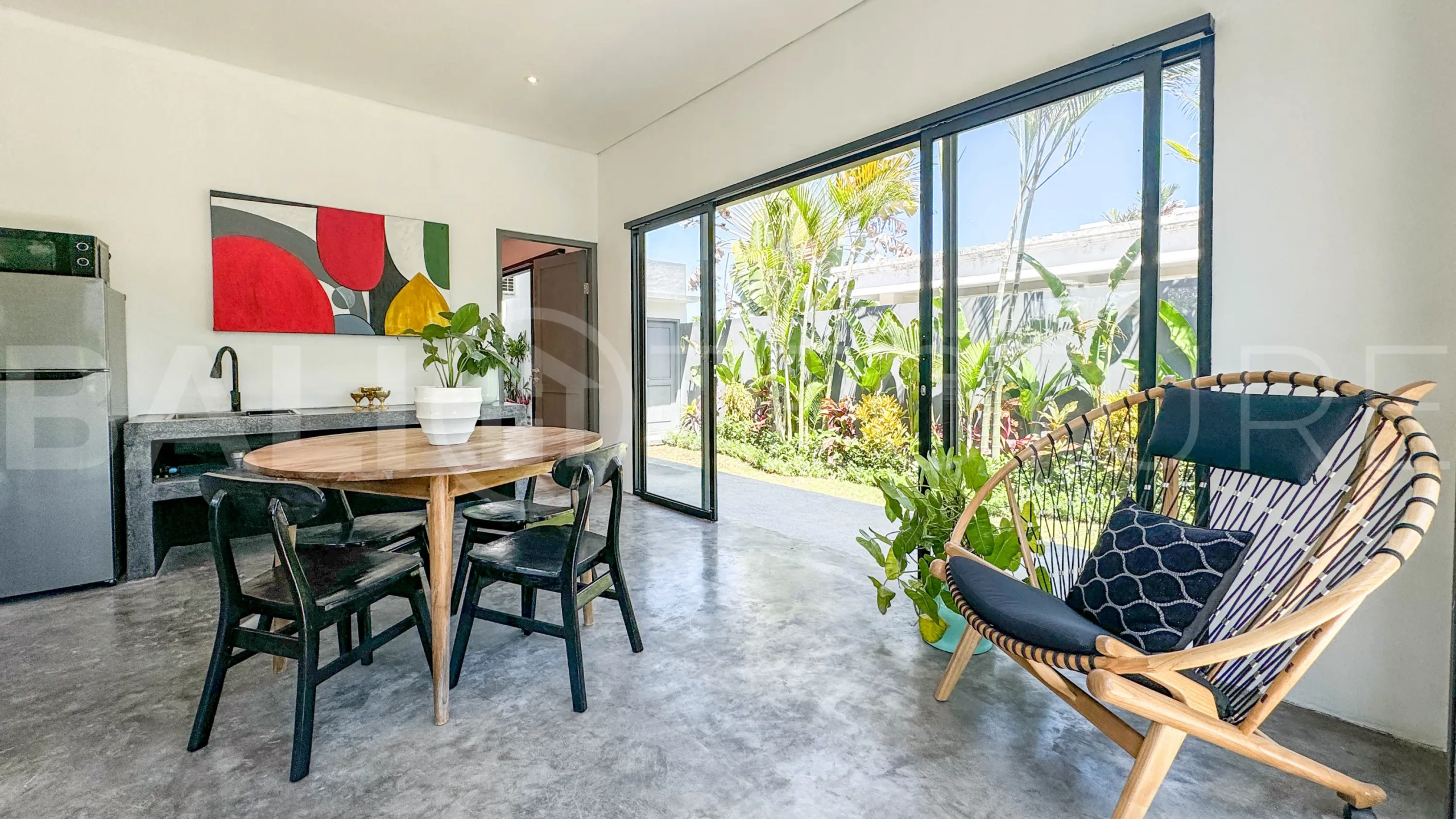 Tranquil-2-Bedroom-Villa-for-Sale-between-Kerobokan-and-Umalas-13