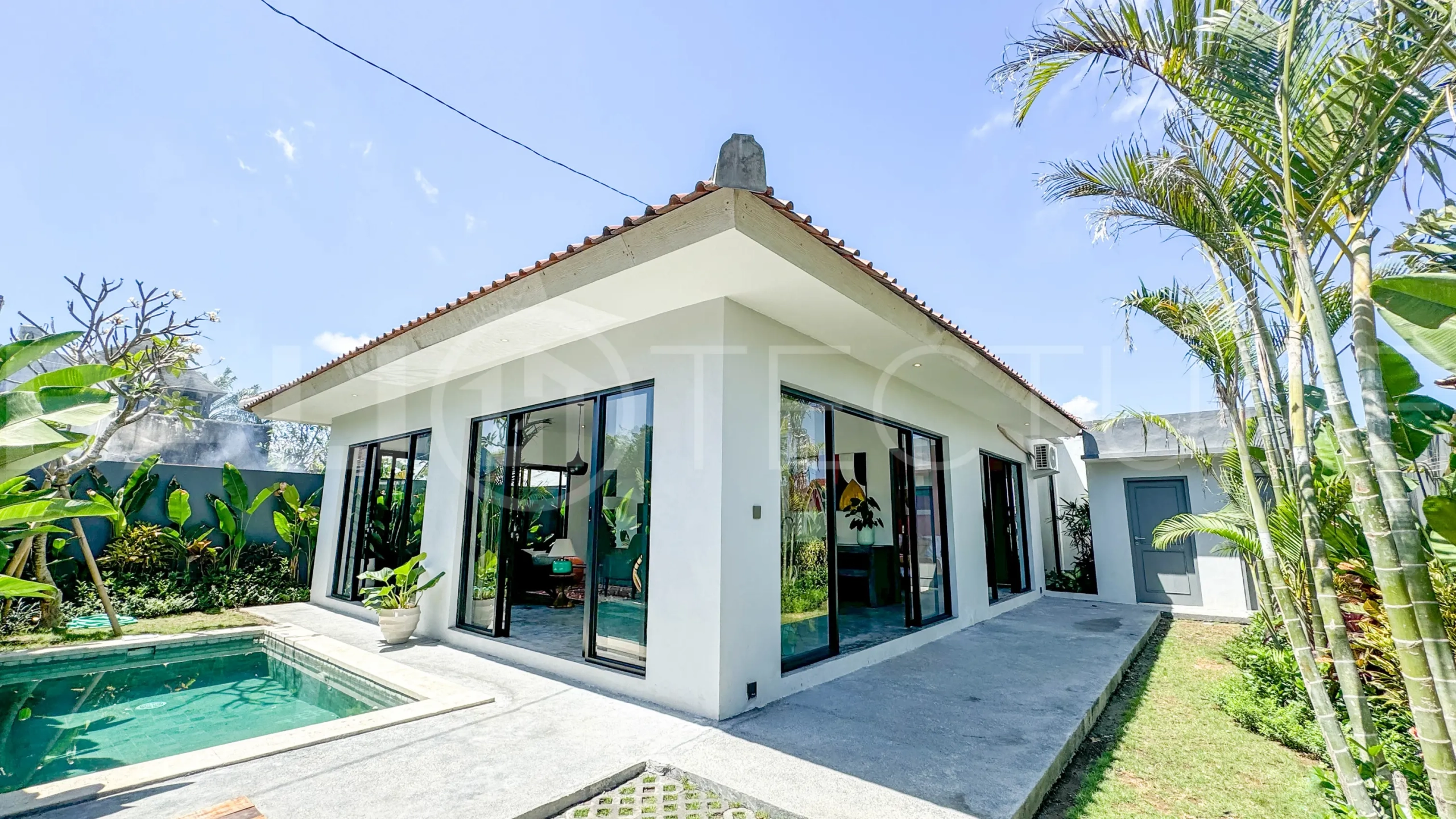 Tranquil-2-Bedroom-Villa-for-Sale-between-Kerobokan-and-Umalas-15