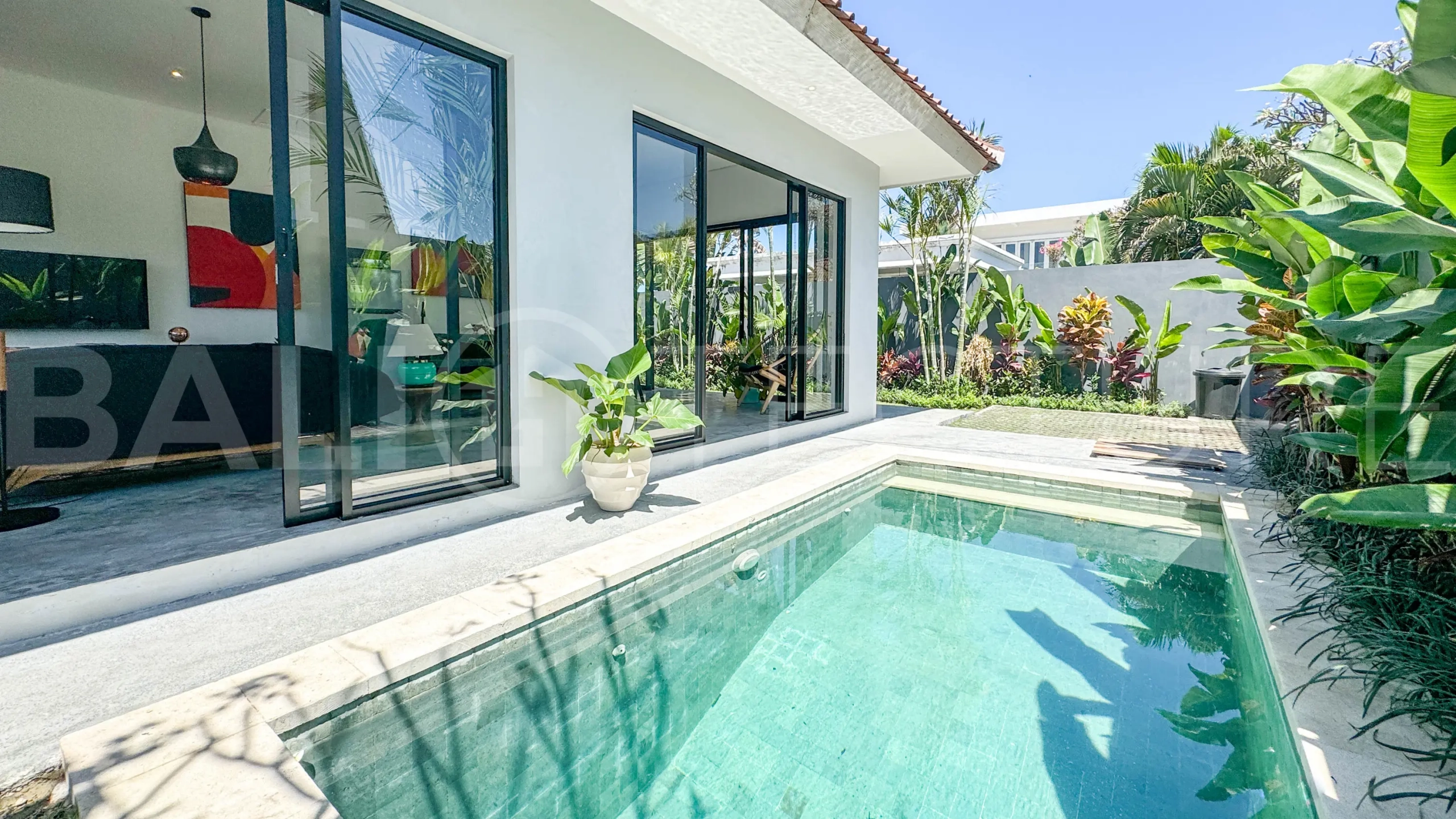 Tranquil-2-Bedroom-Villa-for-Sale-between-Kerobokan-and-Umalas-16