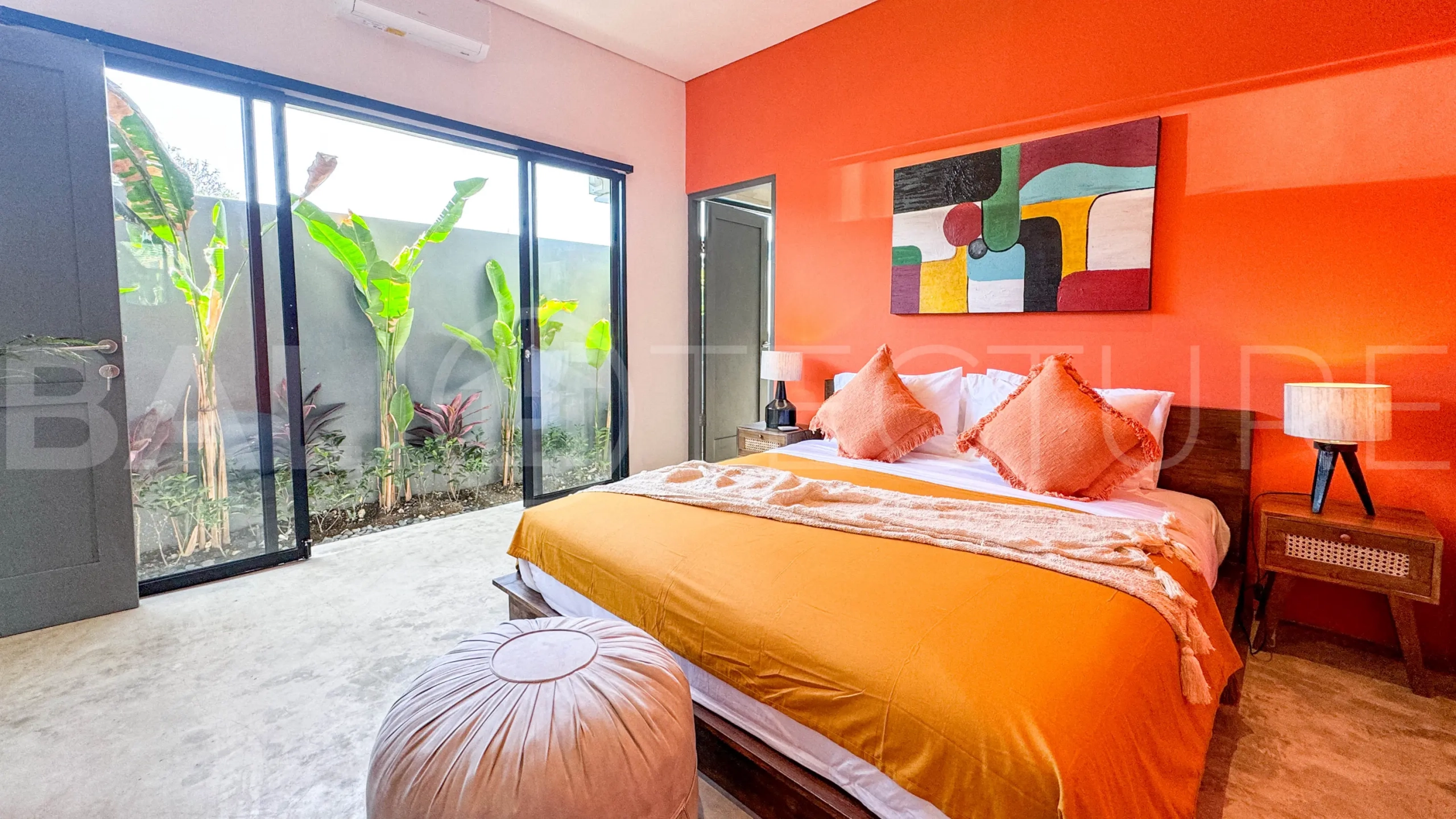 Tranquil-2-Bedroom-Villa-for-Sale-between-Kerobokan-and-Umalas-2