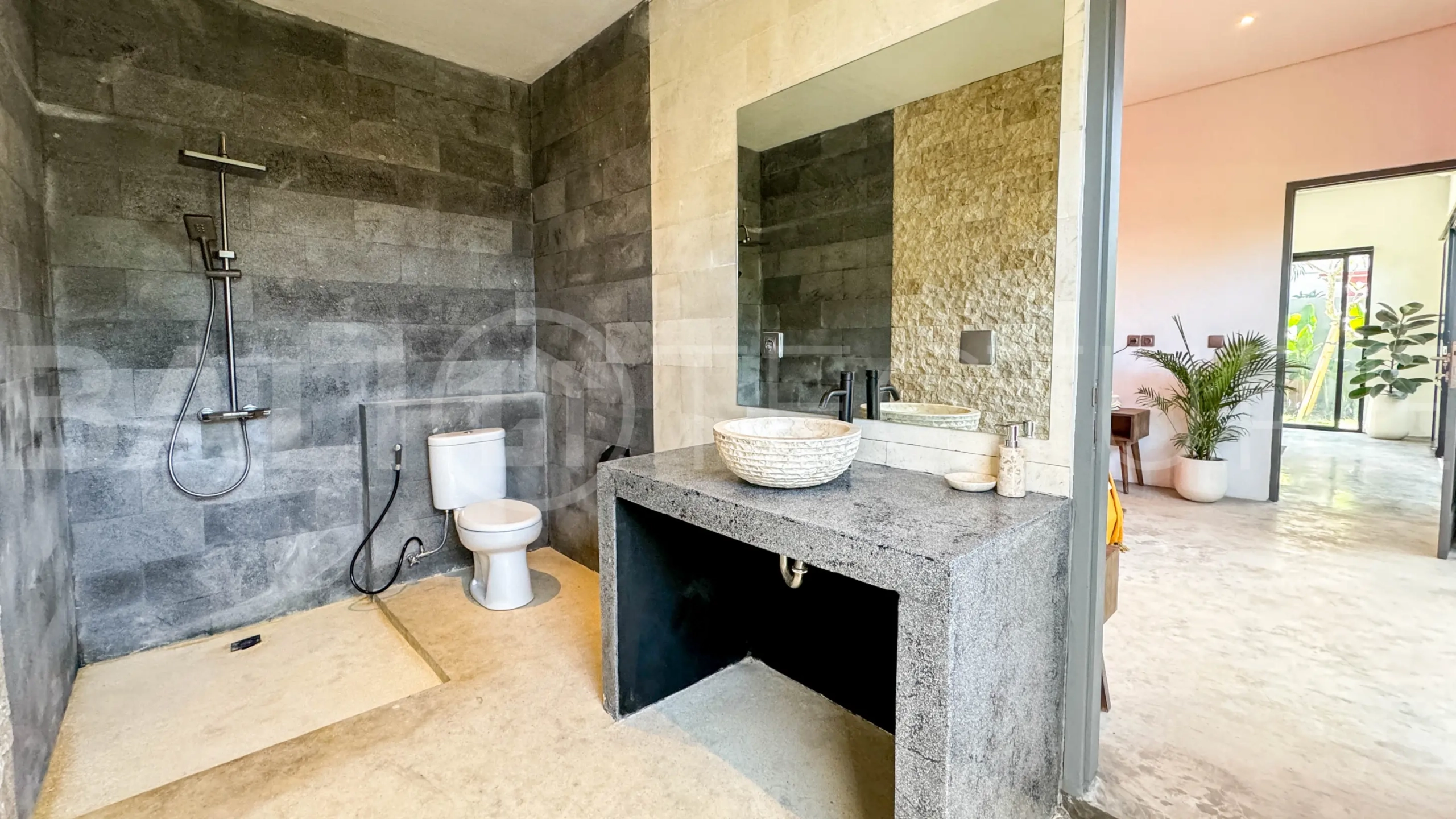 Tranquil-2-Bedroom-Villa-for-Sale-between-Kerobokan-and-Umalas-4