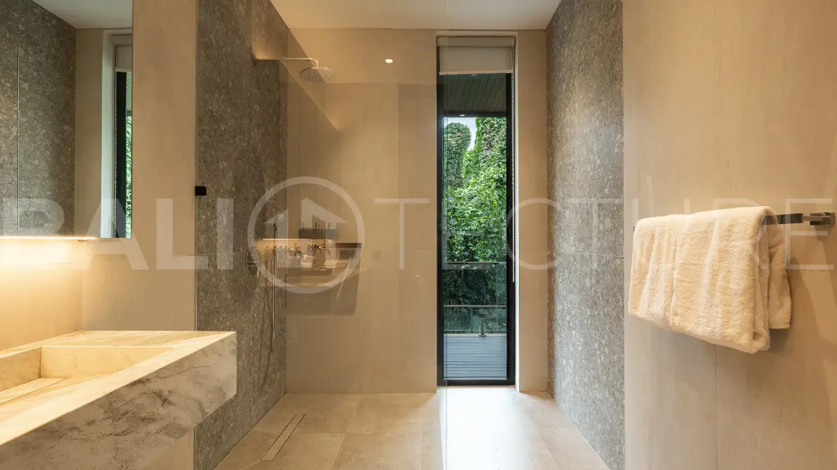 Luxury-Jungle-View-Villa-for-Sale-in-Ubud-Bali-22