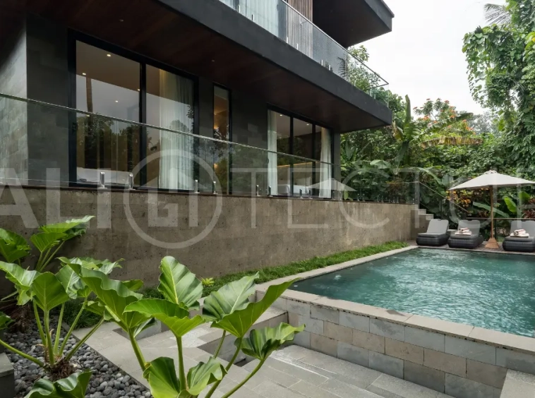 Luxury-Jungle-View-Villa-for-Sale-in-Ubud-Bali-57