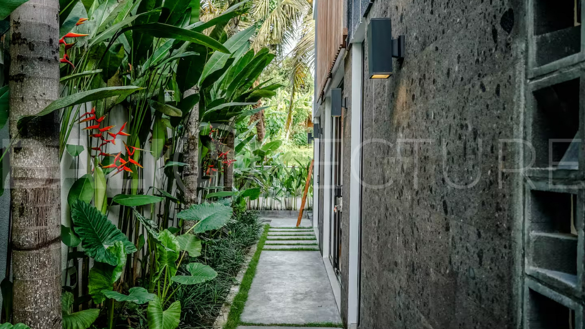 Tropical-Modern-Villa-for-Sale-near-Nuanu-City-Nyanyi-14