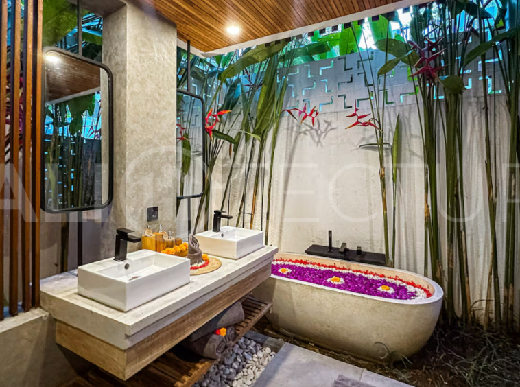 Tropical-Modern-Villa-for-Sale-near-Nuanu-City-Nyanyi-15