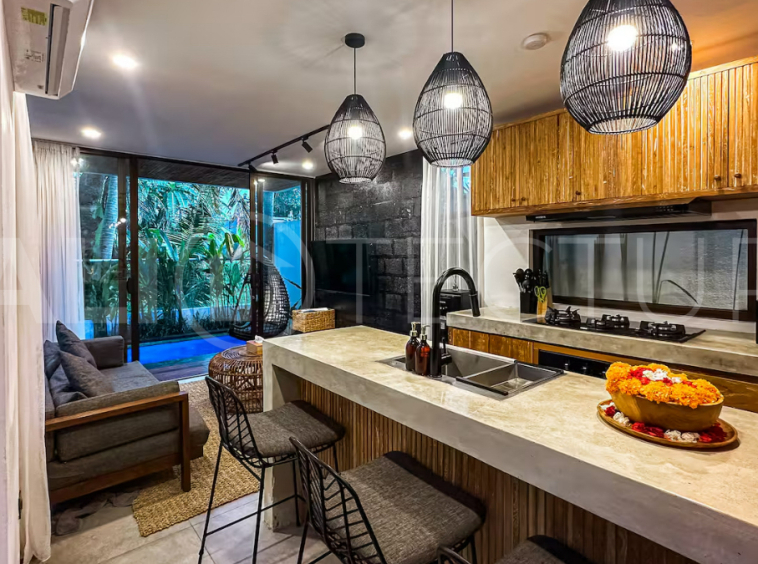 Tropical-Modern-Villa-for-Sale-near-Nuanu-City-Nyanyi-3