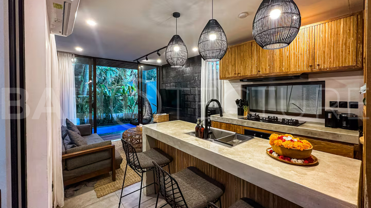 Tropical-Modern-Villa-for-Sale-near-Nuanu-City-Nyanyi-3