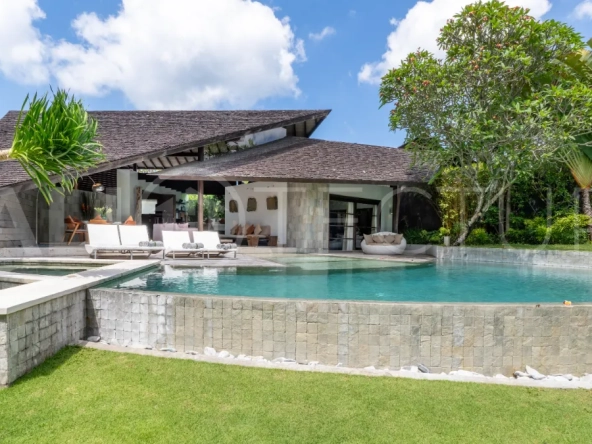 A-Boutique-3-Bedroom-Villa-for-Sale-in-the-Heart-of-Seminyak-32