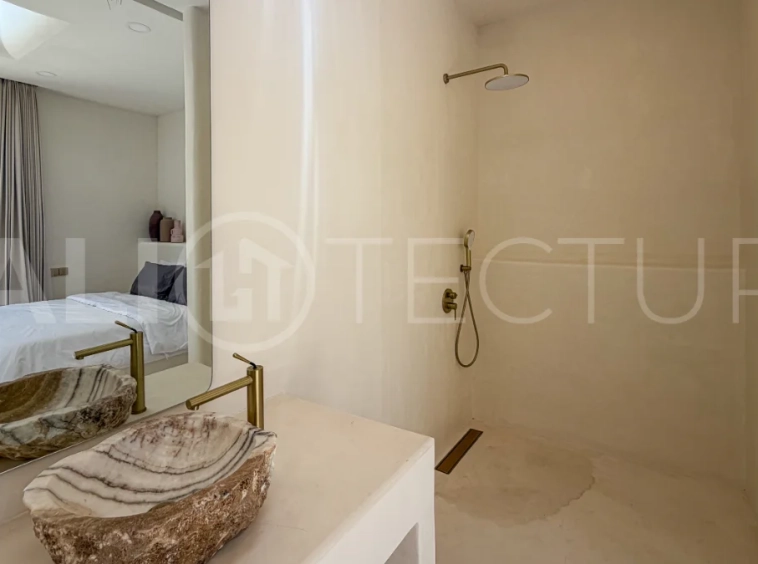 Brand-New-Ricefield-View-Villa-for-Sale-in-Munggu-26