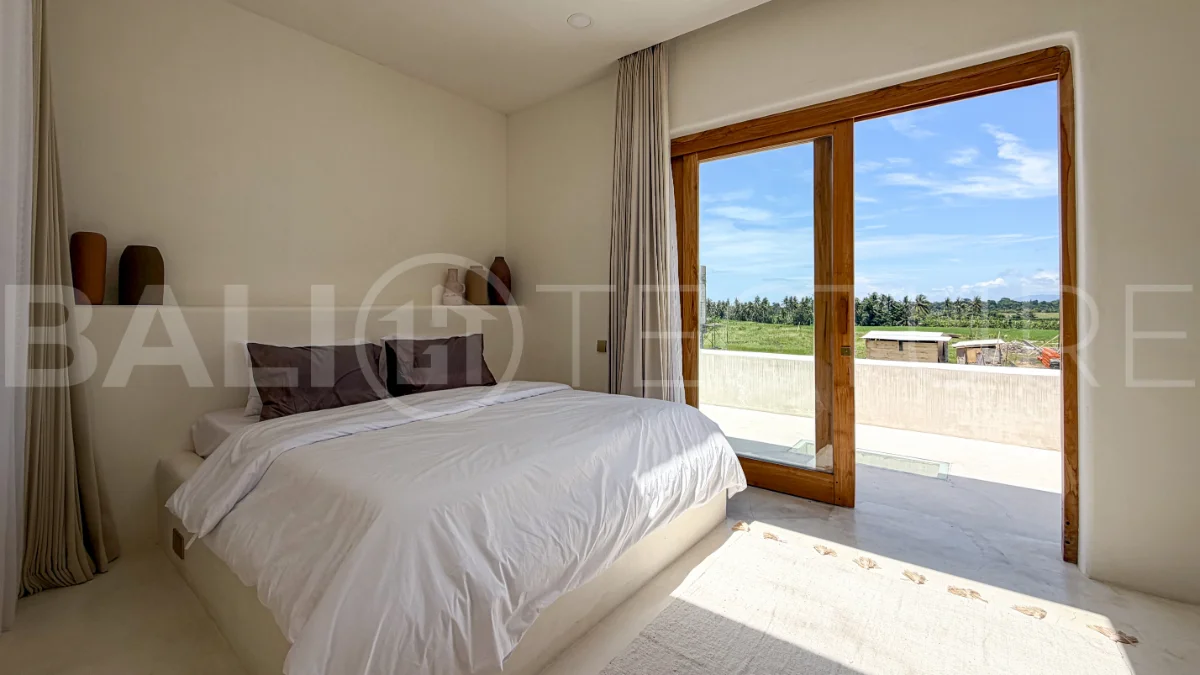 Brand-New-Ricefield-View-Villa-for-Sale-in-Munggu-30