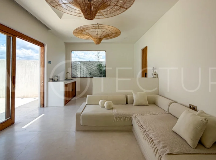 Brand-New-Ricefield-View-Villa-for-Sale-in-Munggu-9