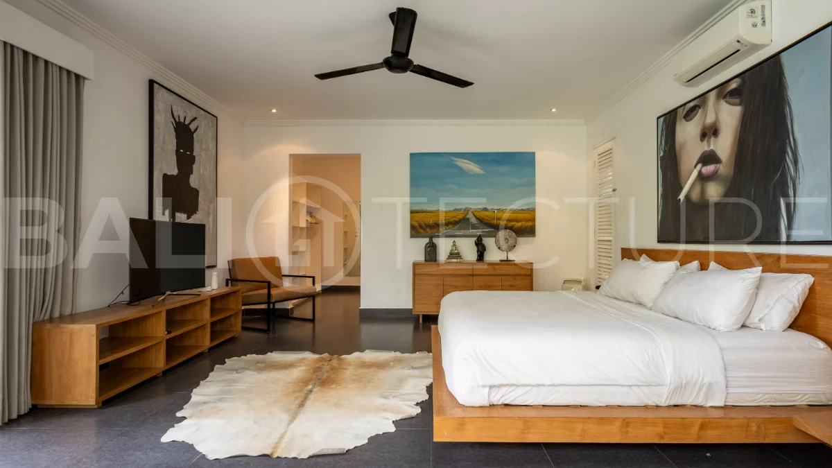 Grand-3-Bedroom-Villa-for-Sale-near-Echo-Beach-Canggu-20