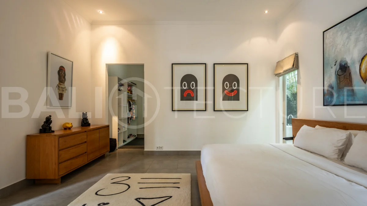 Grand-3-Bedroom-Villa-for-Sale-near-Echo-Beach-Canggu-24
