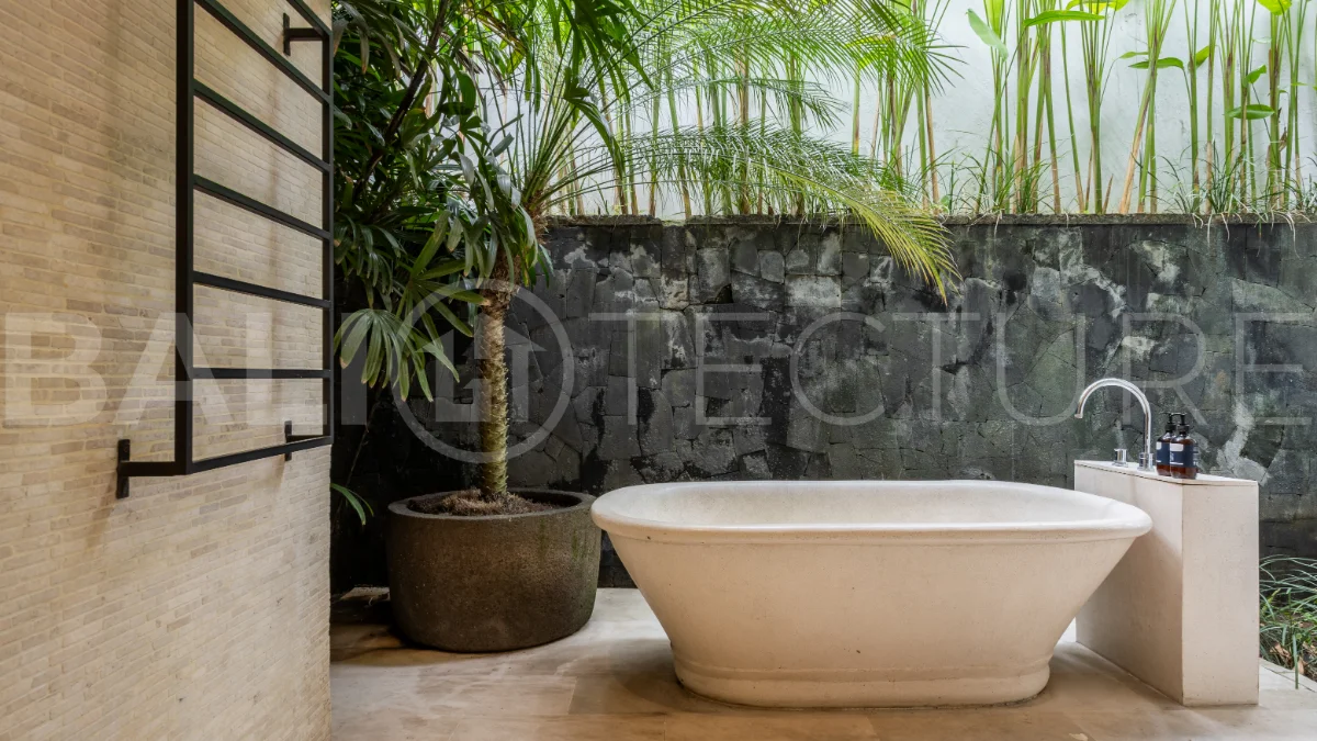 Grand-3-Bedroom-Villa-for-Sale-near-Echo-Beach-Canggu-25