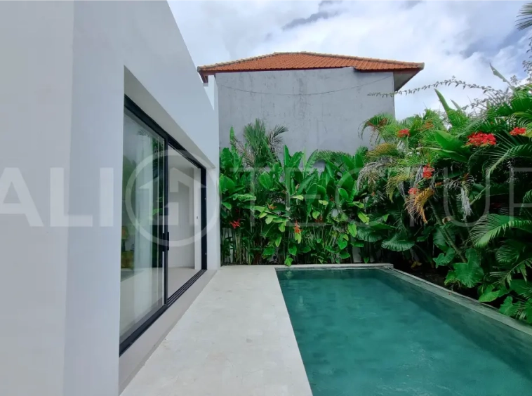 Brand New 3 Bedroom Villa in Prime Babakan Location6